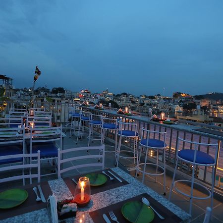 Hotel Neev Haweli Udaipur Esterno foto
