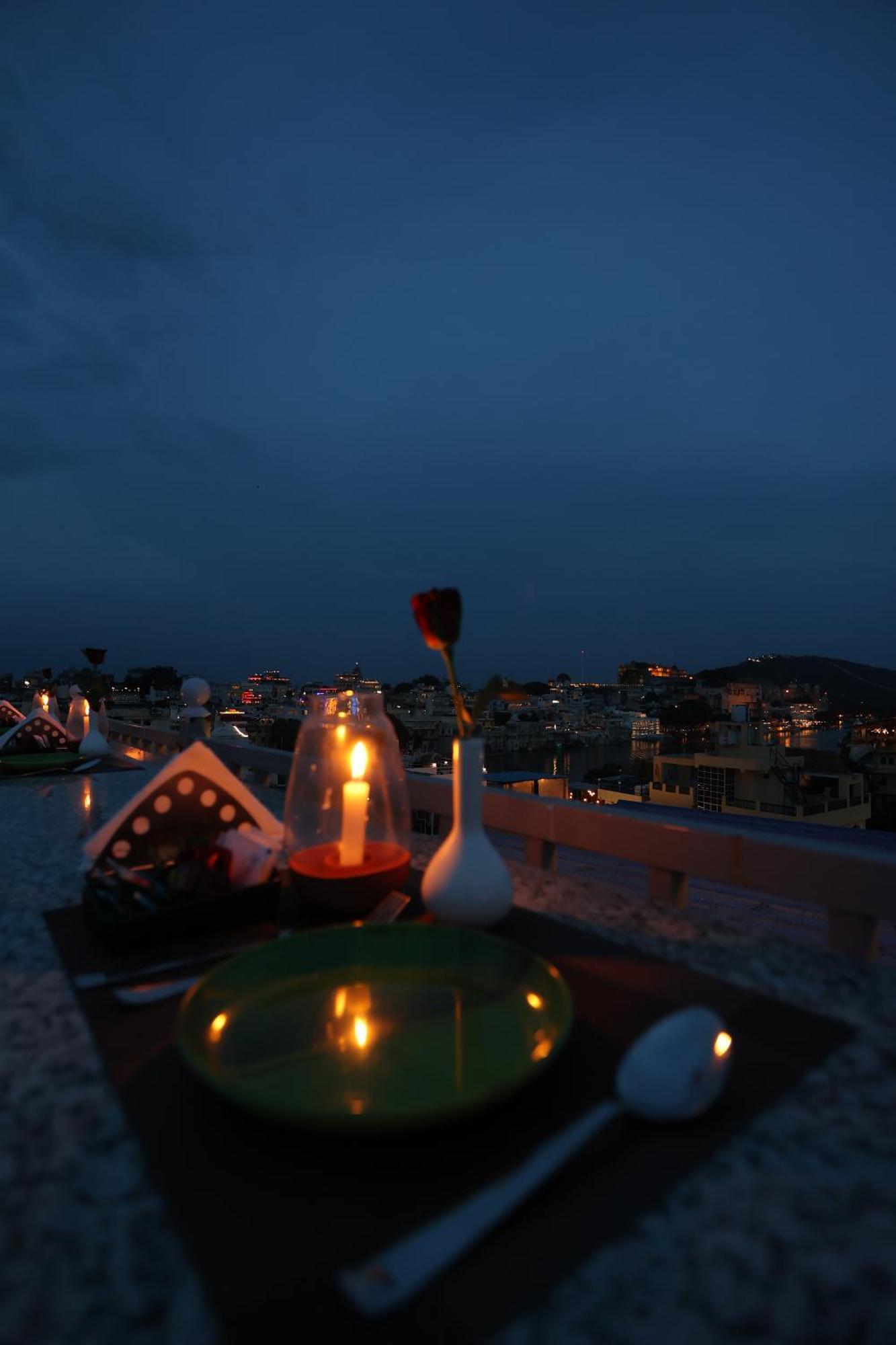 Hotel Neev Haweli Udaipur Esterno foto